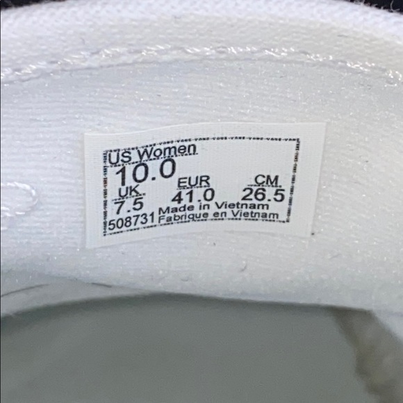 WHITE VANS!! - Picture 4 of 4